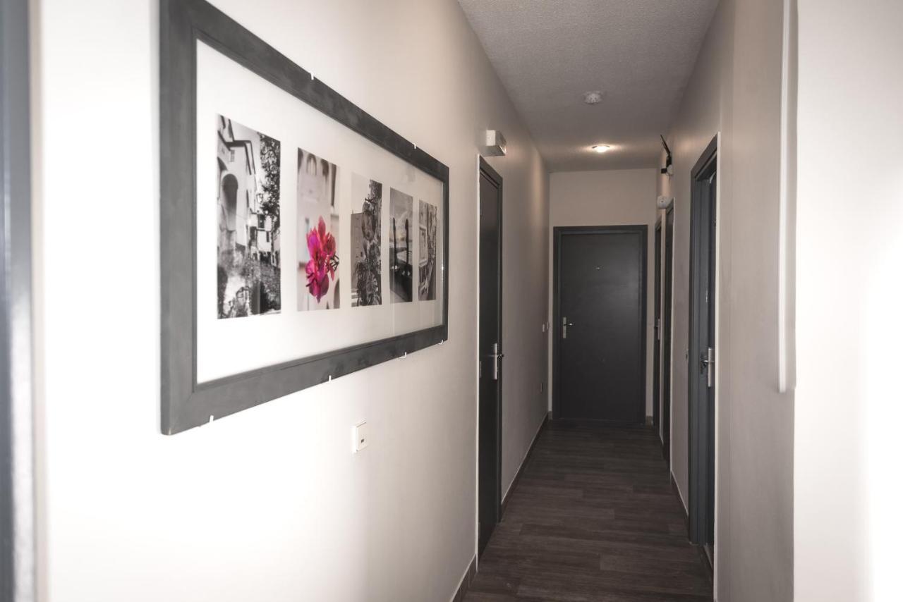Hotel Et Appartements Reine D'Azur 로퀴에브륀캡마르탱 외부 사진