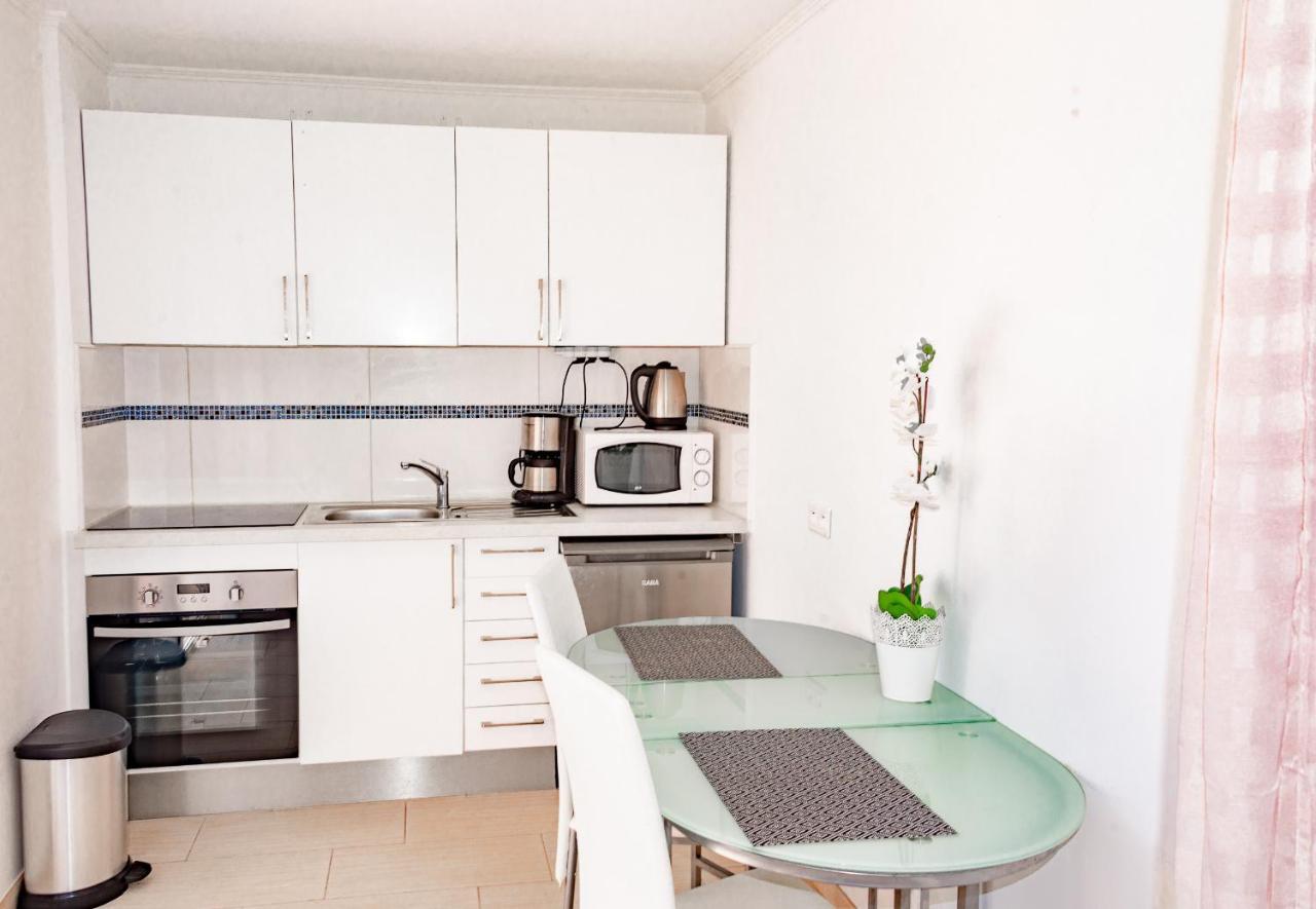 Hotel Et Appartements Reine D'Azur 로퀴에브륀캡마르탱 외부 사진