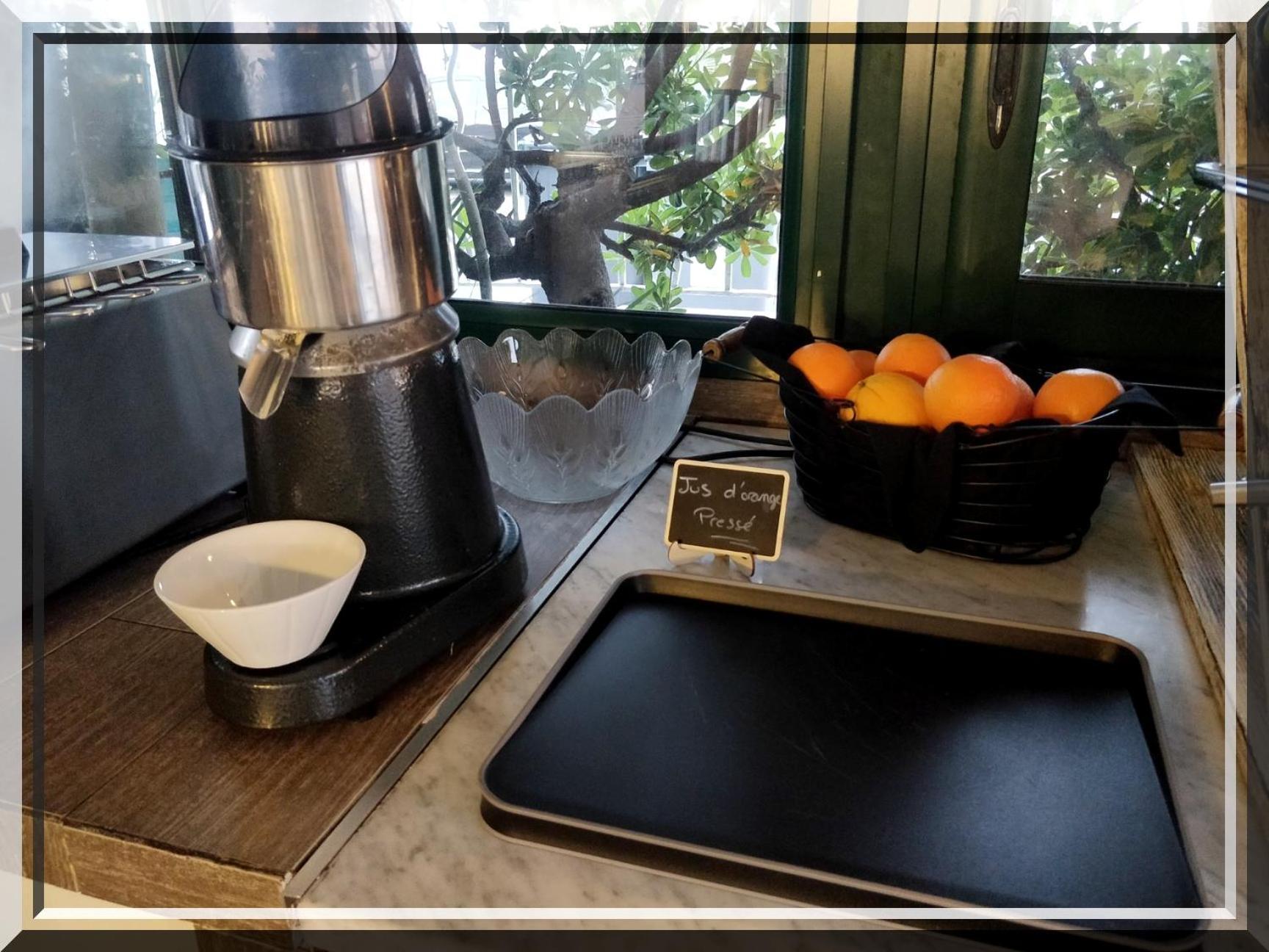 Hotel Et Appartements Reine D'Azur 로퀴에브륀캡마르탱 외부 사진