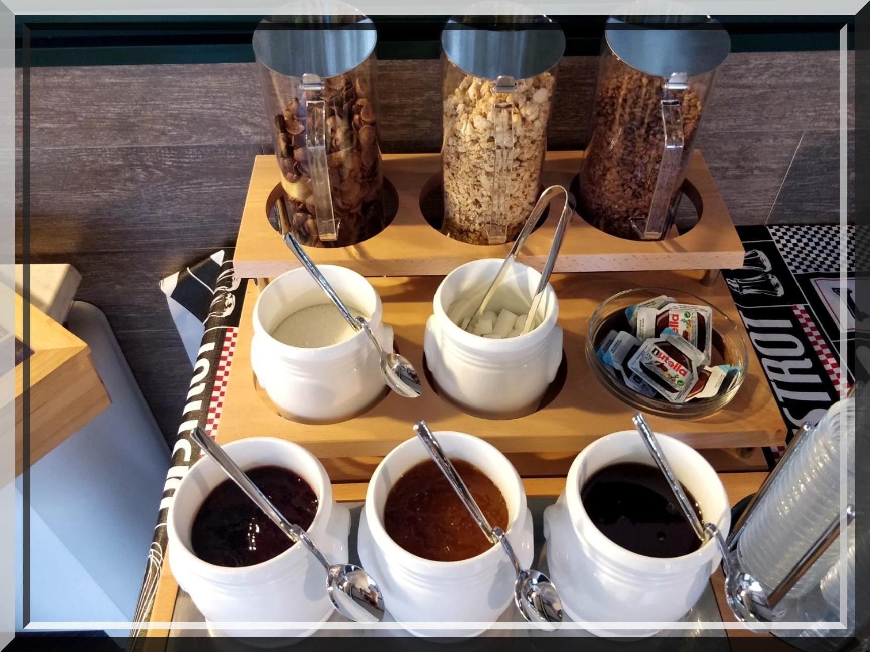 Hotel Et Appartements Reine D'Azur 로퀴에브륀캡마르탱 외부 사진