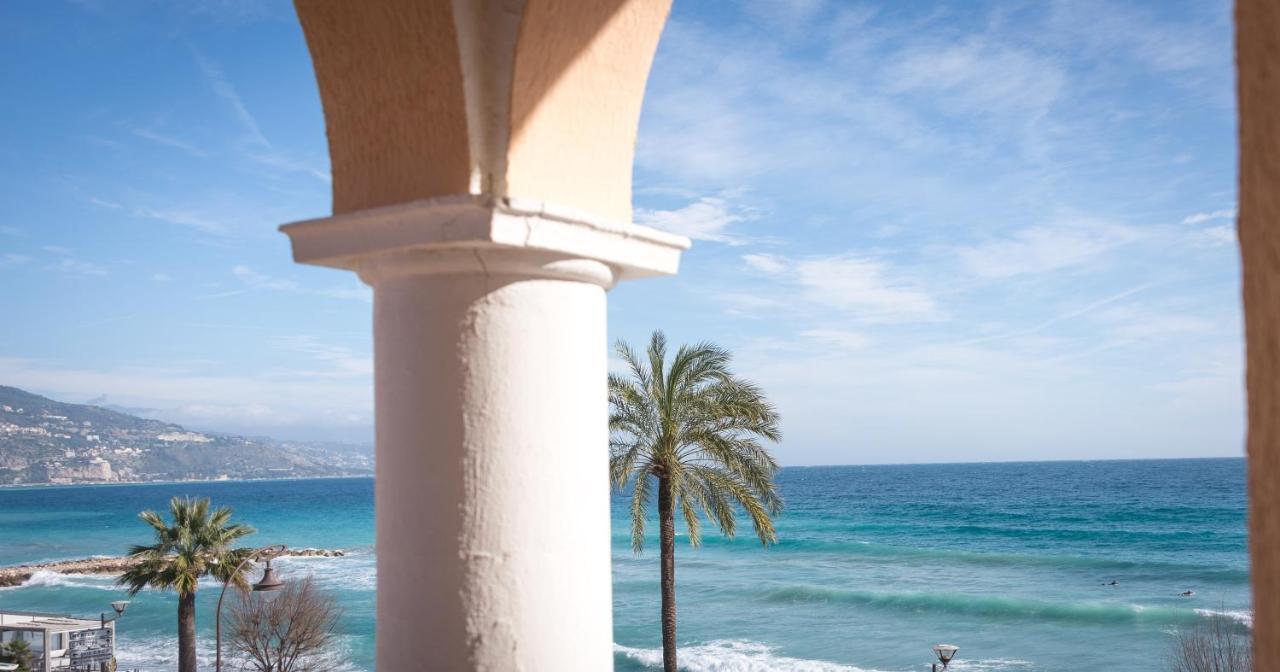 Hotel Et Appartements Reine D'Azur 로퀴에브륀캡마르탱 외부 사진